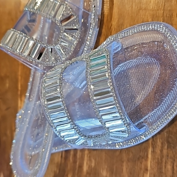 Lauren Lorraine CLEAR Embellished Glittering Slide Sandals NIB - Picture 5 of 6